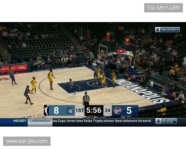 阿联酋航空与WNBA达成多年合作协议,裁判服印其标志 阿联酋航空与WNBA达成多年合作协议,裁判服印其标志